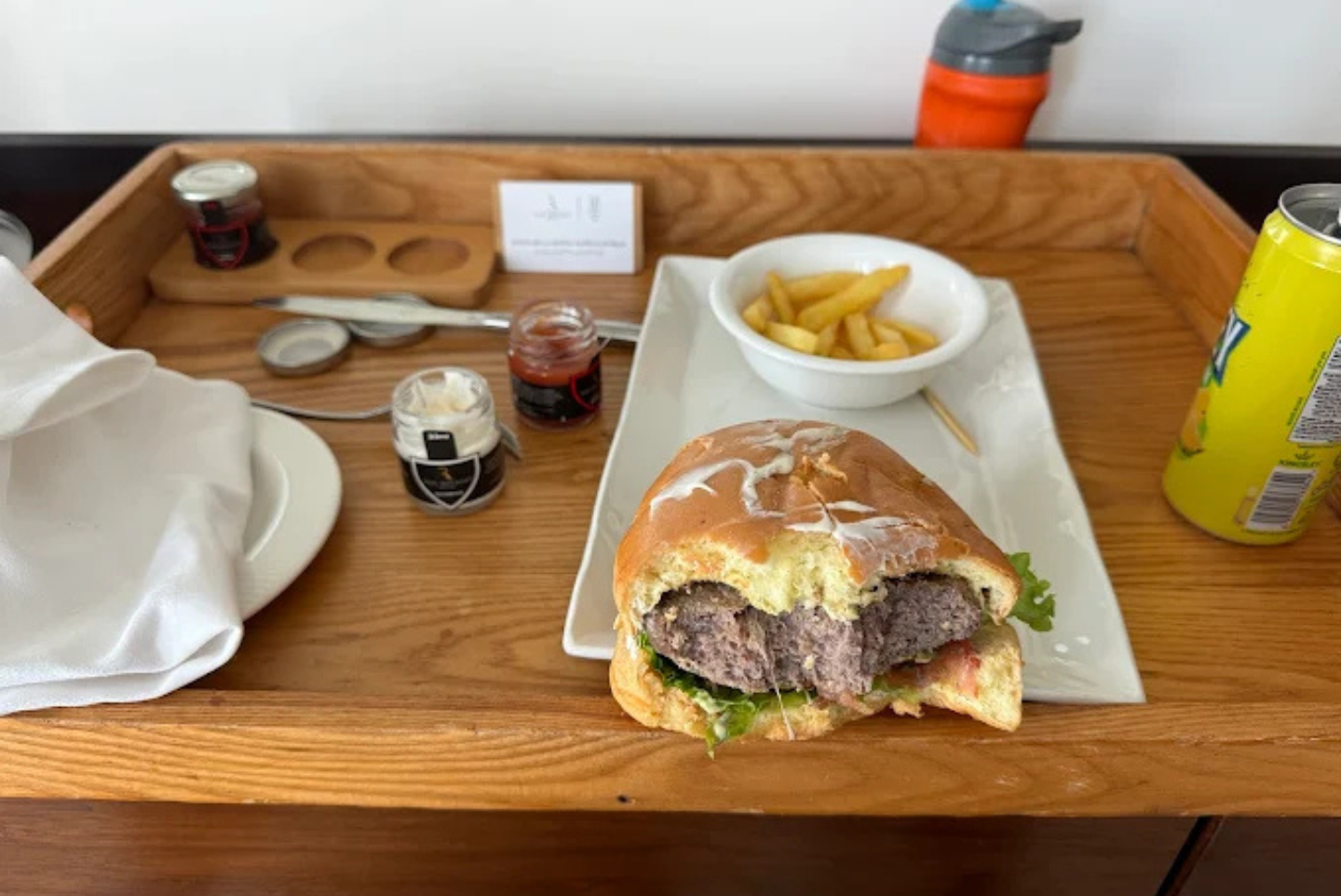 Best Beef Burger in Dubai (1)